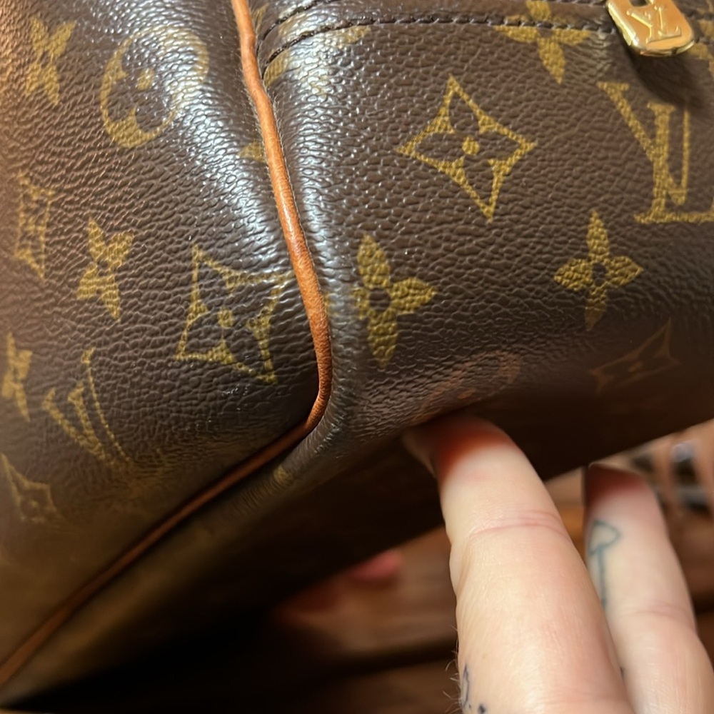 Louis Vuitton Deauville Monogram Bowler Bag - Picture 12 of 16